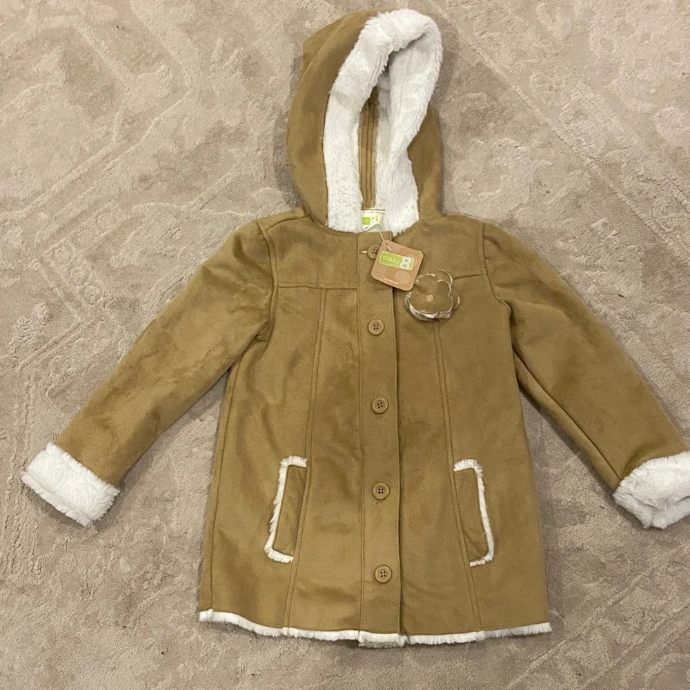 NWT Crazy 8 Tan Kids Faux Suede/ Faur Fur Coatwith White Accents Size 5